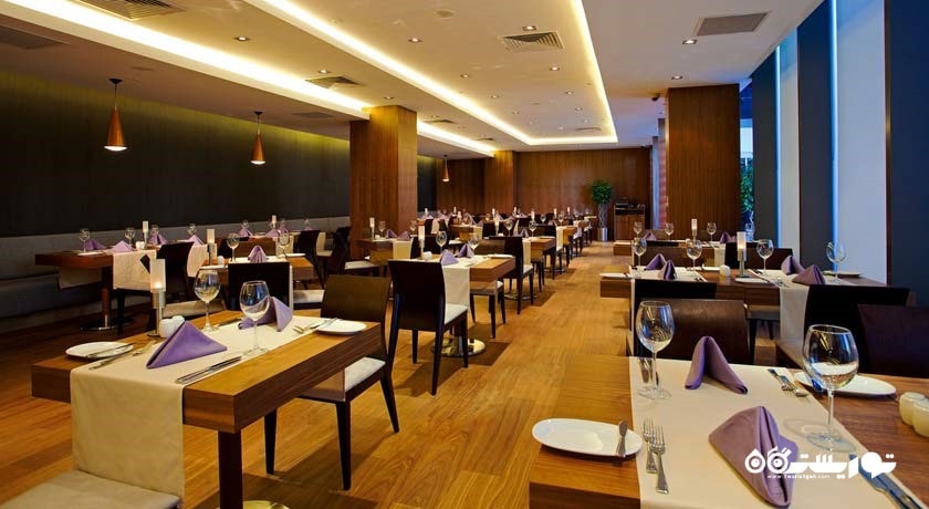 نمای کلی از  رستوران  اگه